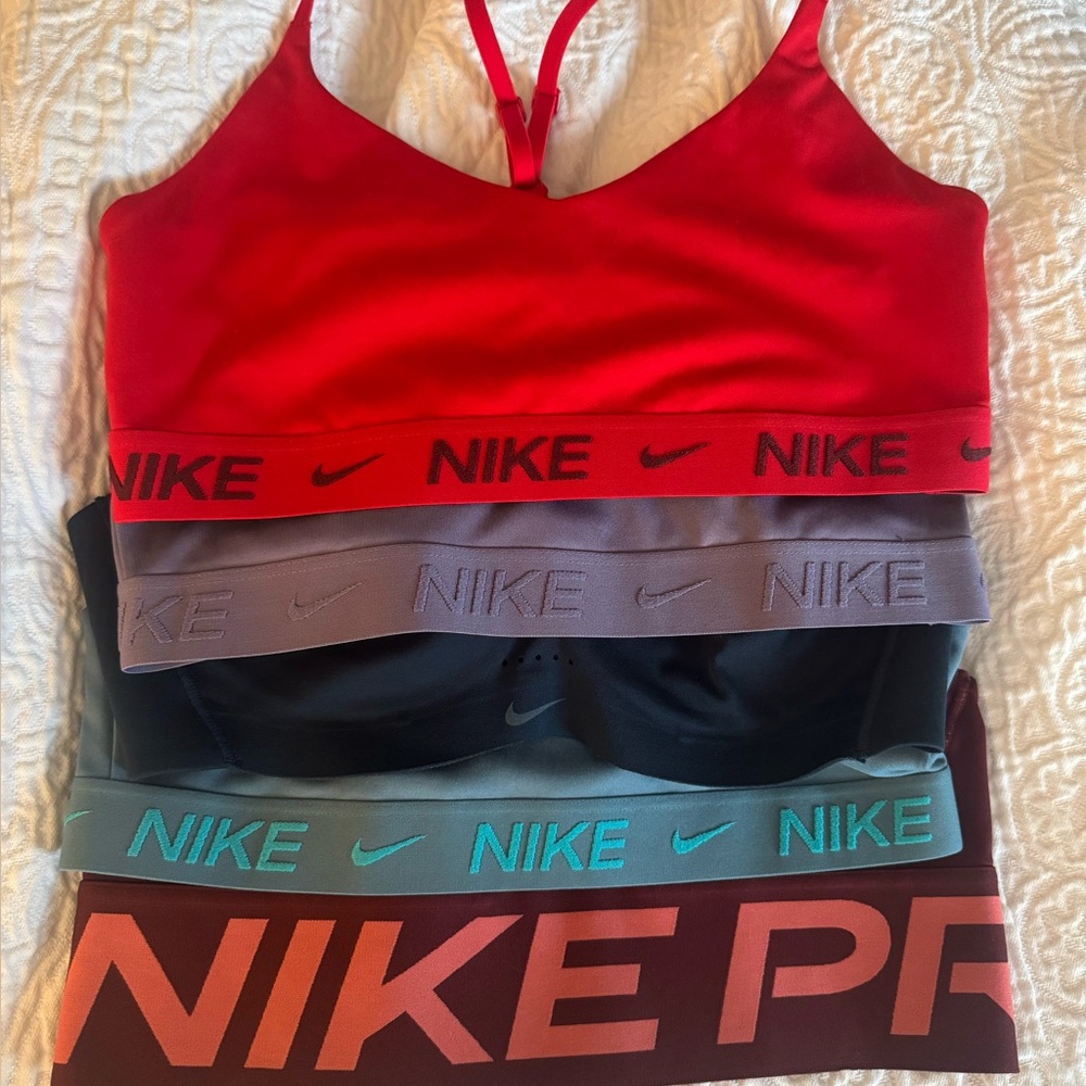 Nike Sports Bra Bundle (5) — Size Small